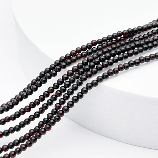 Янтарь бусины, цвет черный, размер 3 мм, цена за отрезок 8,5 см (1/4 нити)