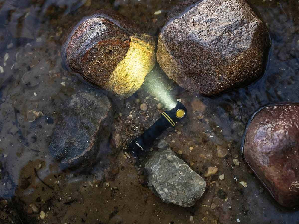 Фонарь налобный-мульти Armytek Elf C2 USB-C 1100 lm (F05103C)