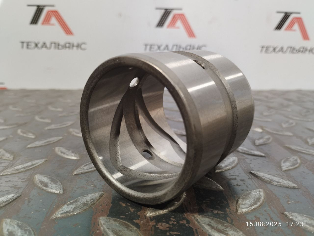 Втулка 390601058