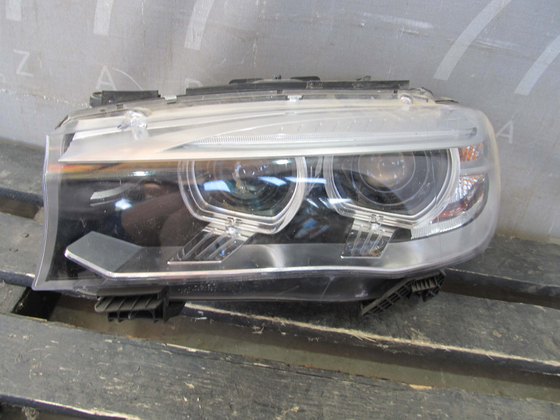 Фара левая BMW X5 (F15)  Б/У Оригинал 7290053