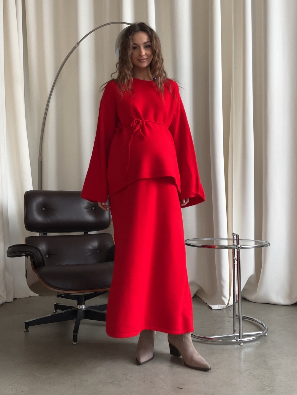 Комплект вязаный, свитер с завязкой и юбка