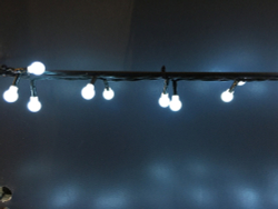 Гирлянда ягодки  холодный свет на темном проводе 192 LED Luca Lighting