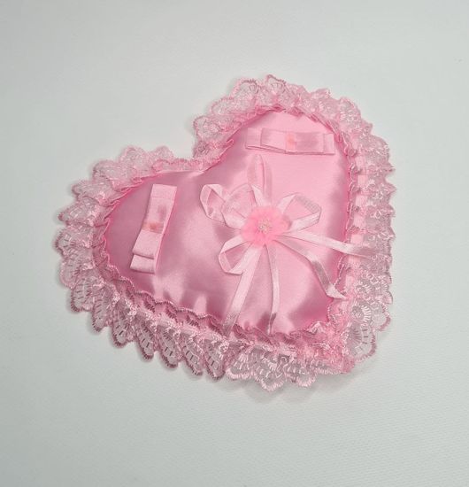 Подушечка для колец в виде сердца