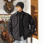 Легкая мужская куртка-пуховик с классическим воротником из белого утиного пуха 90%