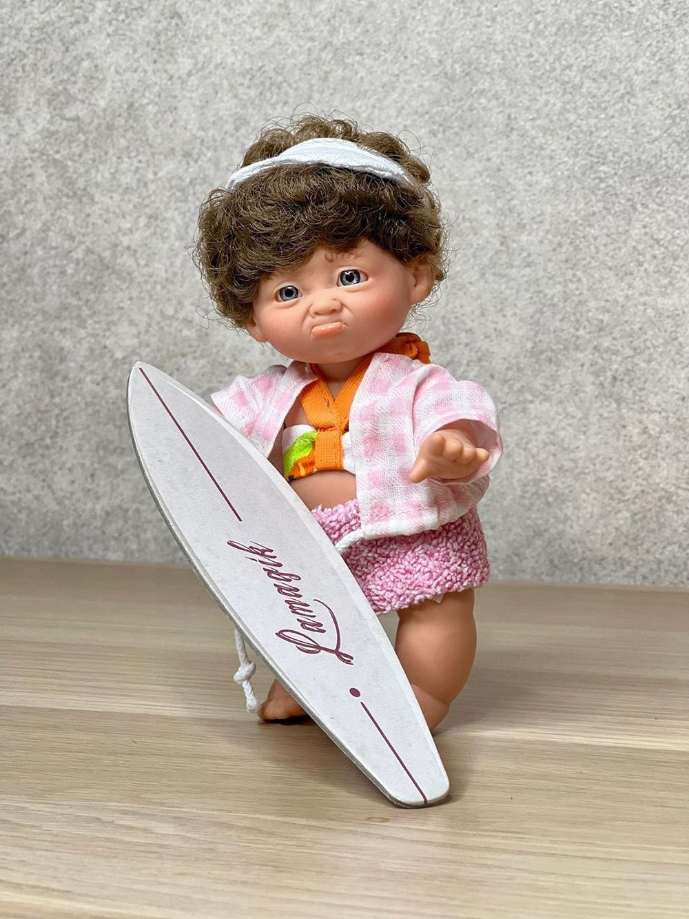 Кукла LAMAGIK виниловая 18см Gestitos Surfero (402B)