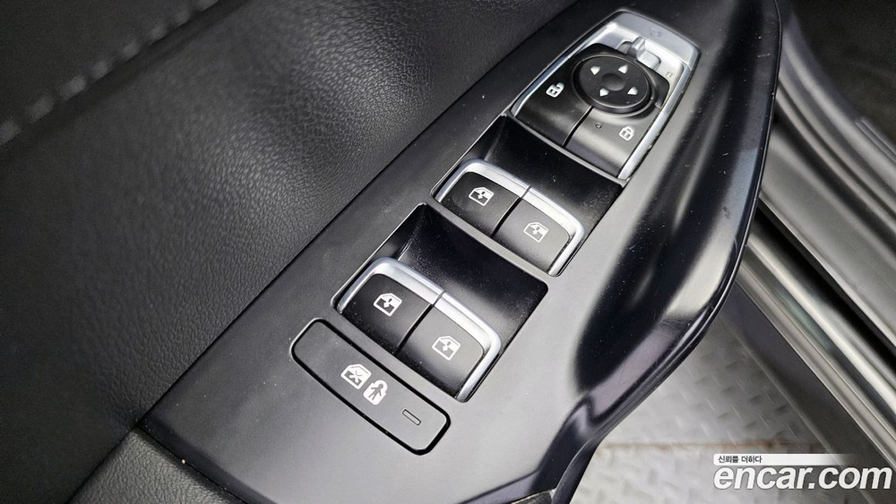 Kia K5 (Optima) 3 Generation 2.0 (09.2020)