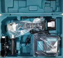 Угловая шлифмашина Makita DGA504RF 18В LXT 125мм. 8500 об/мин. (1АКБ 3Ач, З/У, кейс)