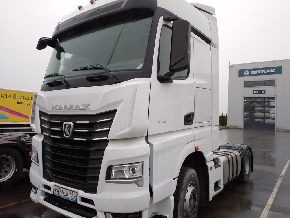 КамАЗ 54901 4x2 Седельный тягач 54901-94 (Дизельный, 11,9 л, 450 л.с., АТ)