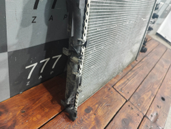 Радиатор двигателя Mercedes E-Class (W213) 16-нв Б/У Оригинал A0995007100