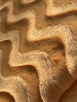 Плед меховой при сумме от 4999 р