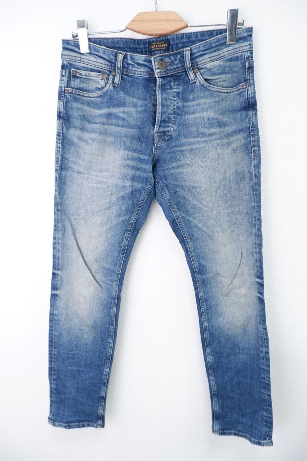 Джинсы Jack&Jones стильные 46 размер