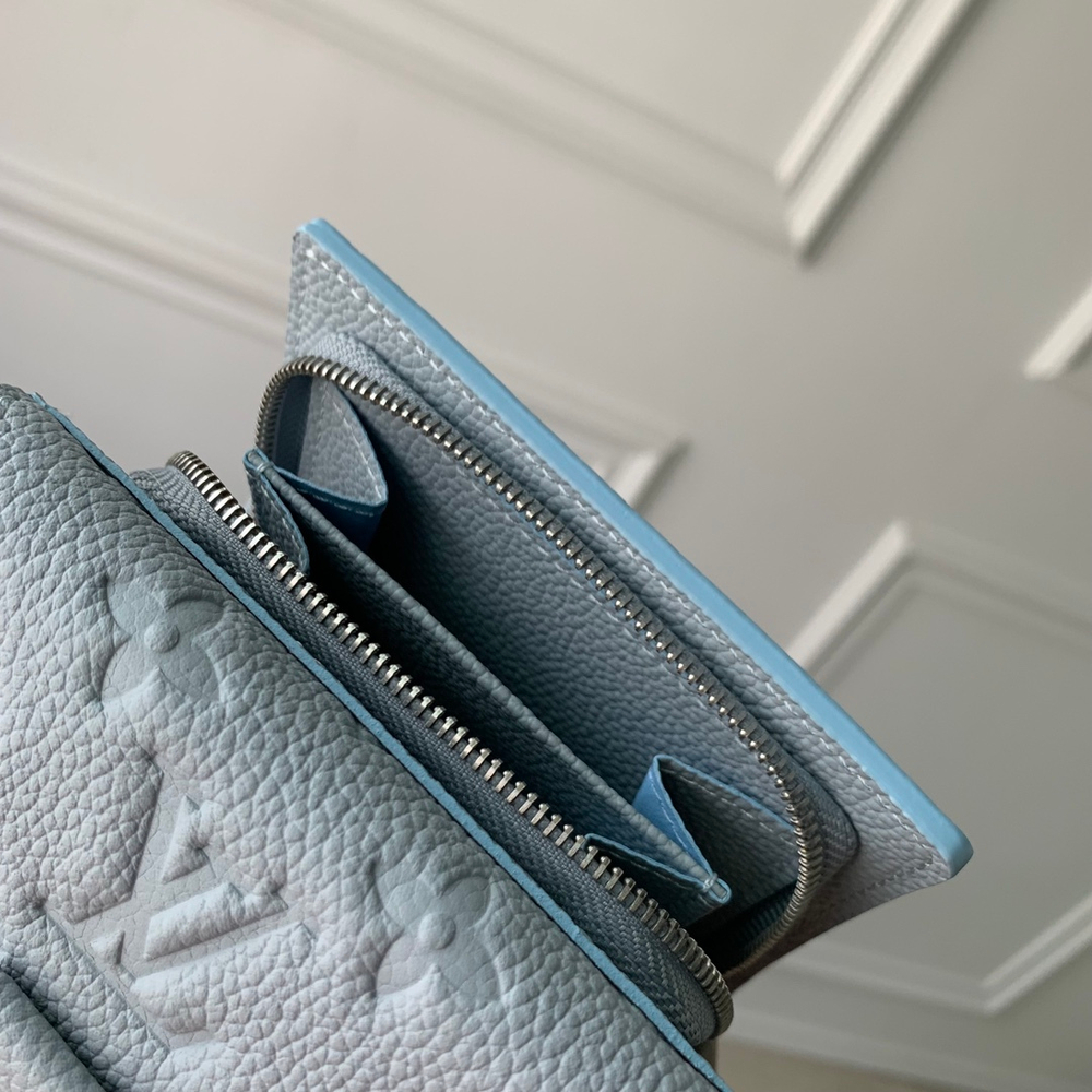 Louis Vuitton Metis Compact Wallet