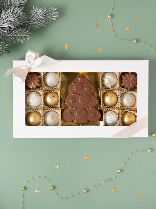 Конфеты шоколадные коробка набор подарочный Новогодняя ёлка