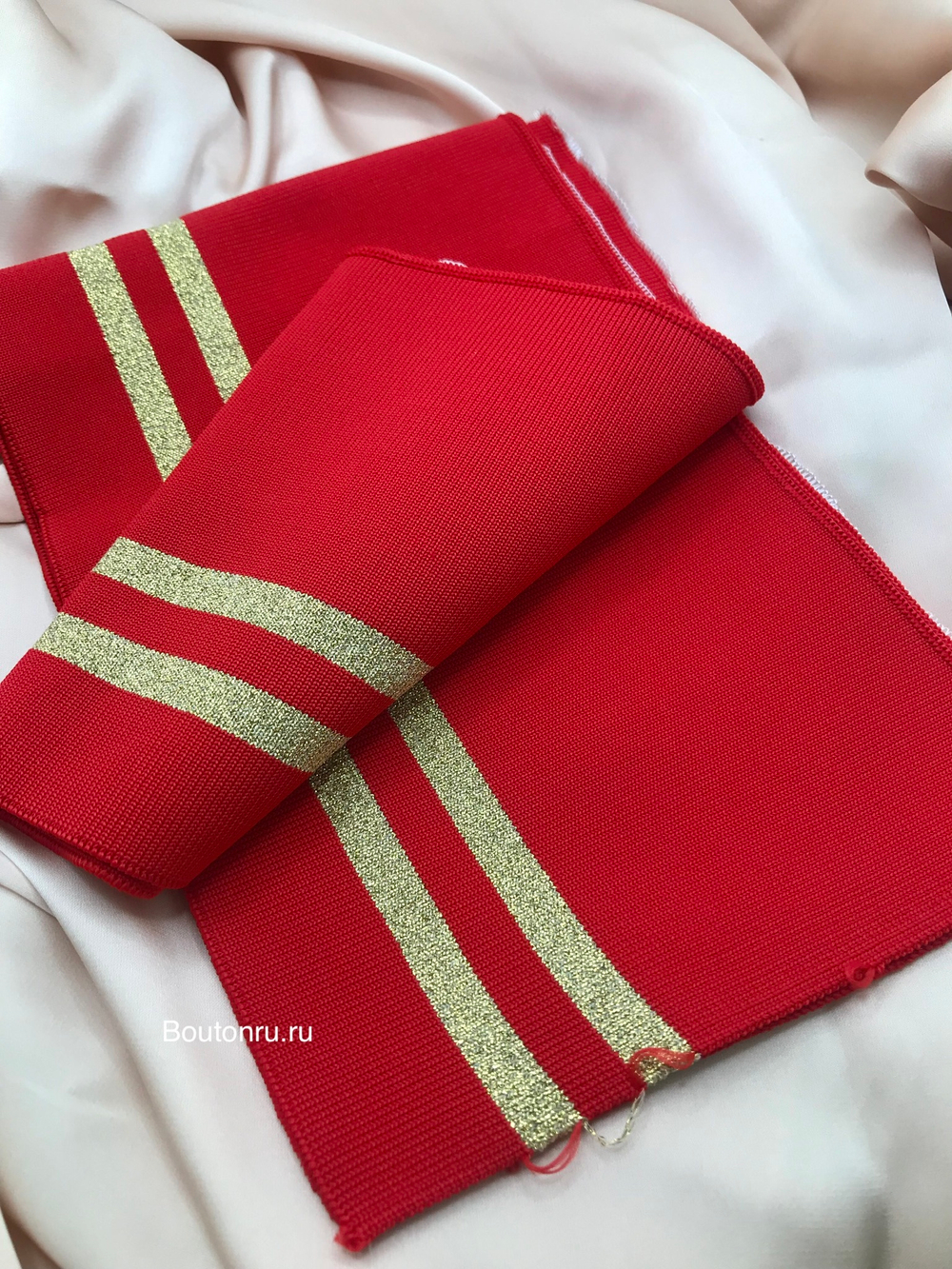 Подвяз трикотажный красный с золотыми полосками 0.9м, ширина 14-15 см