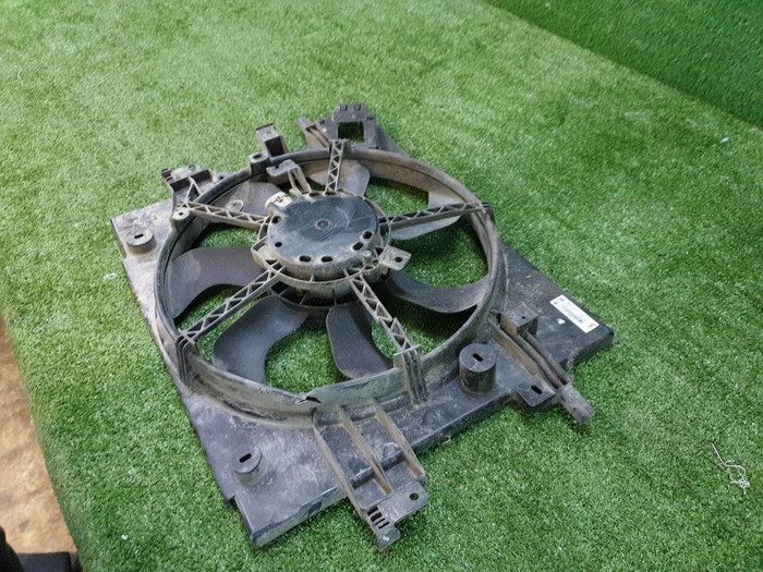 Диффузор с вентилятором Renault Logan 2 (2014-2022)