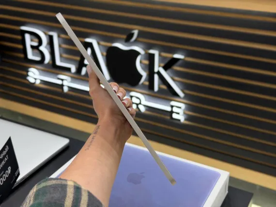 Б/У Планшет Apple iPad Air 11 (M3) 128Gb Silver АКБ 100% 14 циклов (MTP757Q1TF)