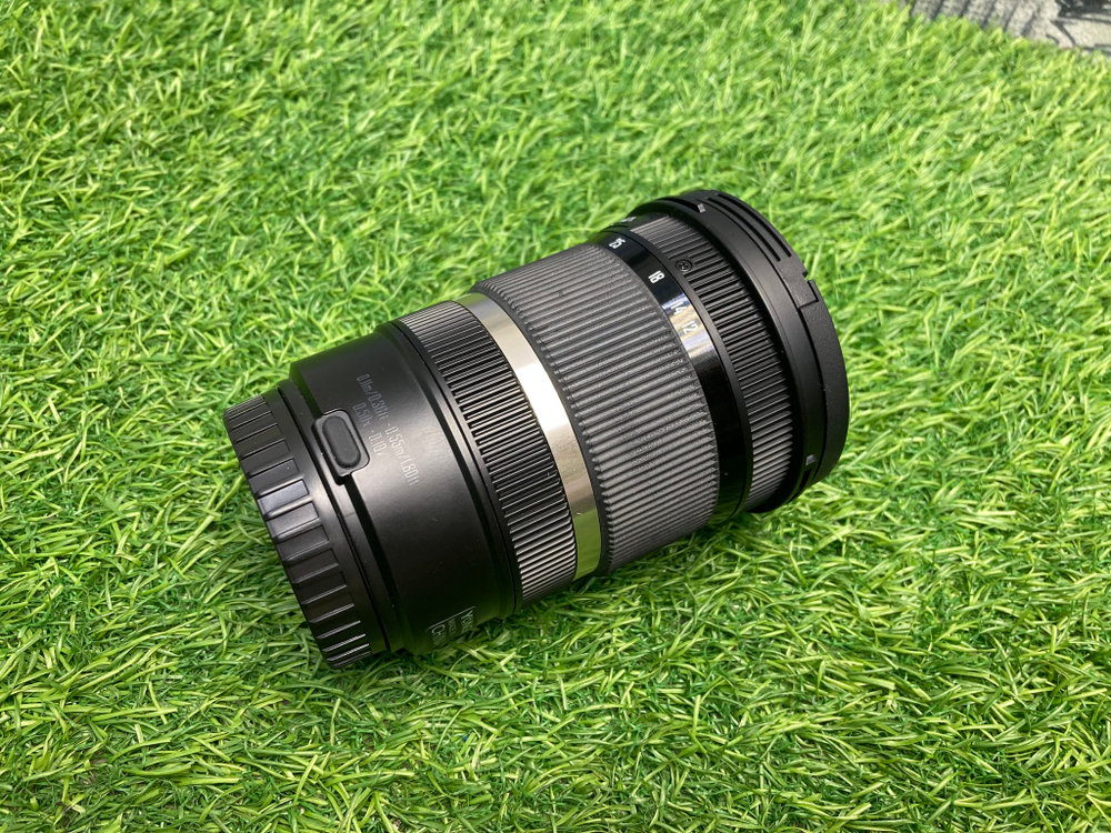 YongNuo YN 12-35mm 2.8-4 MFT