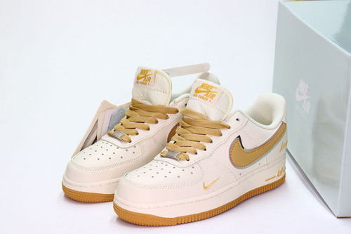 Кроссовки нат. Кожа (36-41)р. / шт. 1291-1330