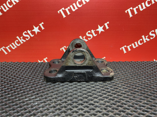 Кронштейн рессоры передней