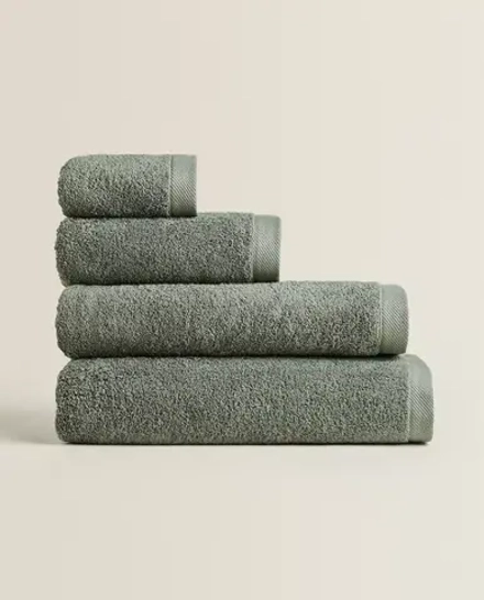 ZARA HOME ОДНОТОННОЕ ПОЛОТЕНЦЕ, ЗЕЛЕНЫЙ