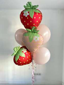 Воздушные шары клубничка №3479
