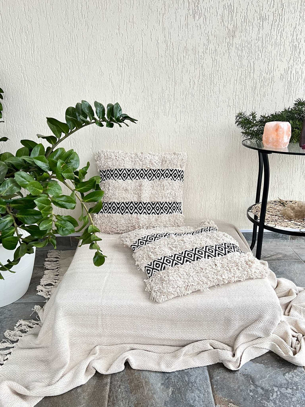 Декоративная наволочка в бохо стиле