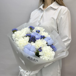 «Нежность в облаках» с диантусами и хлопком