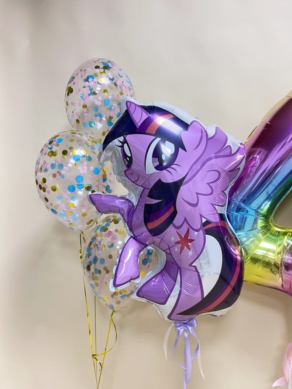 Пони Искорка с цифрой