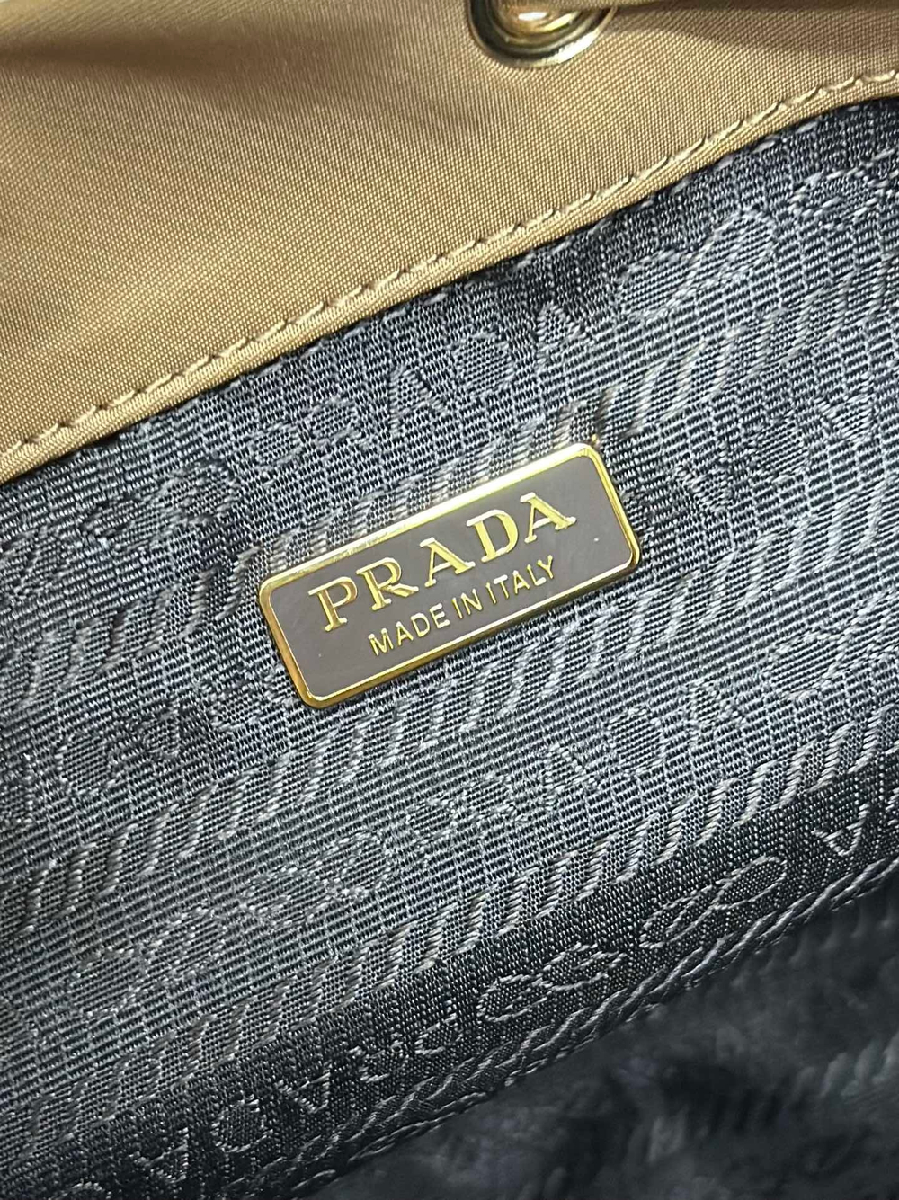 Prada Re-Edition 1978 Bag