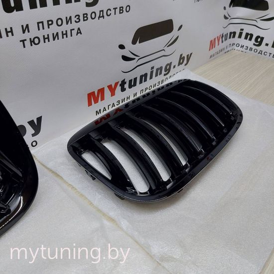 Решетка (ноздри) радиатора GLOSSY BLACK для BMW X5 E53 LCi