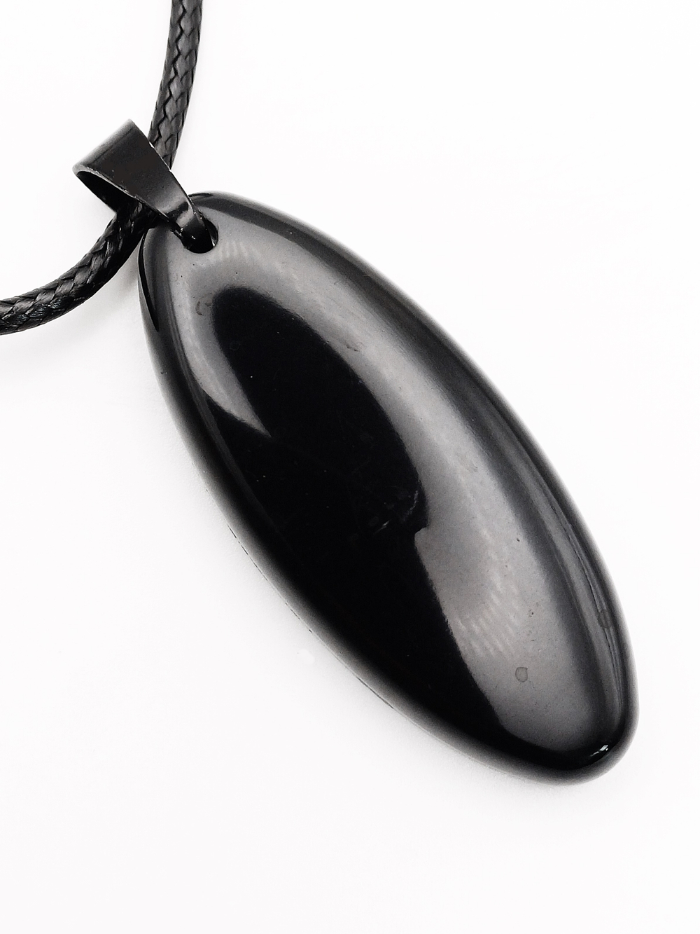 Кулон черный овал