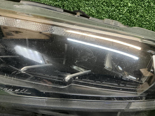 Фара левая Maserati Levante (2020-2024) LED