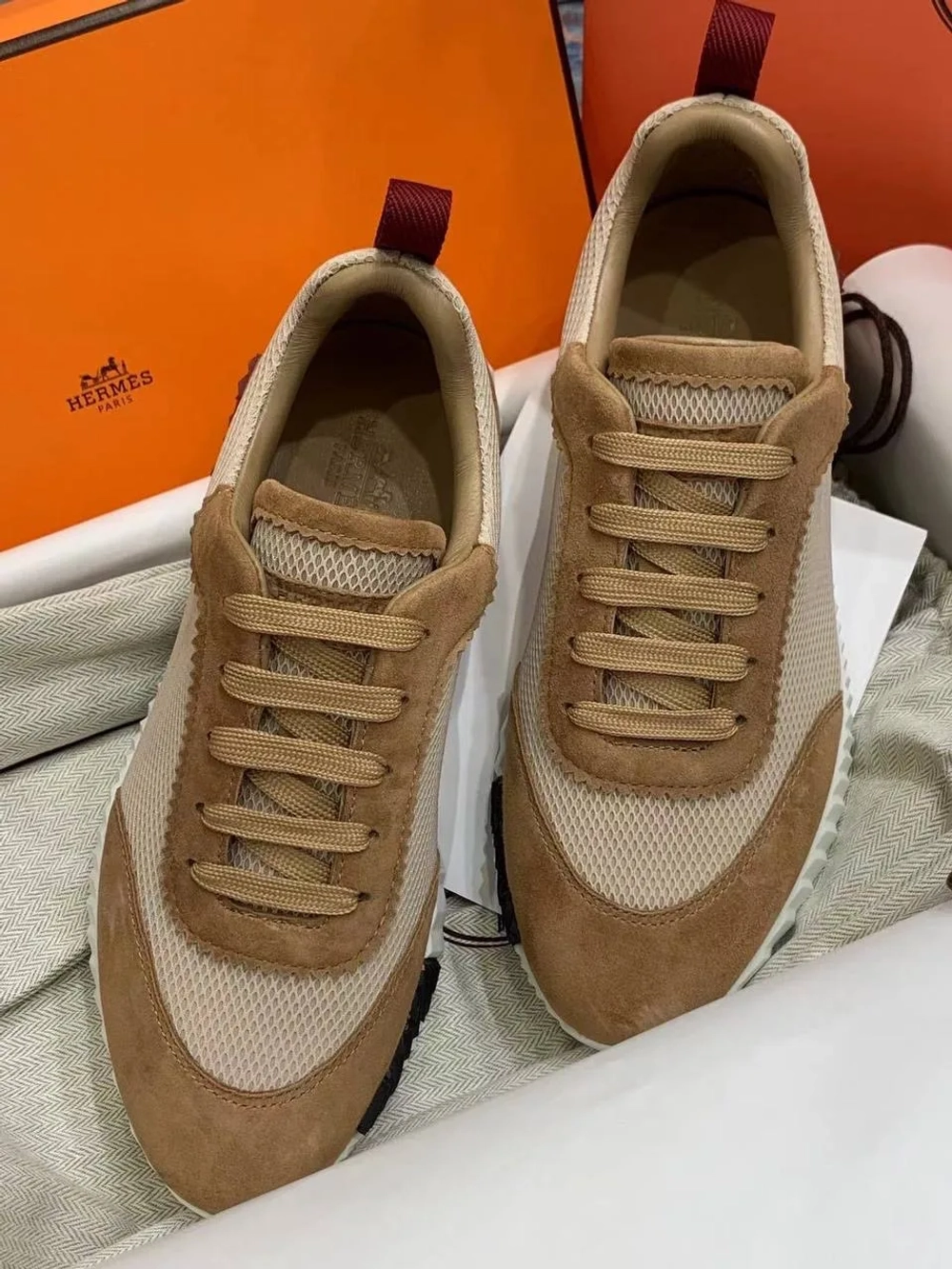 Женские бежево-коричневые кроссовки Hermes Bouncing с сеткой