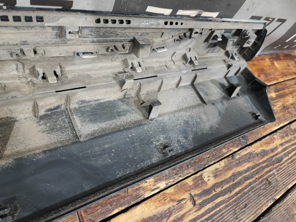 Накладка двери передней левой GAC M8 23-нв Б/У Оригинал 7155091CMV0100