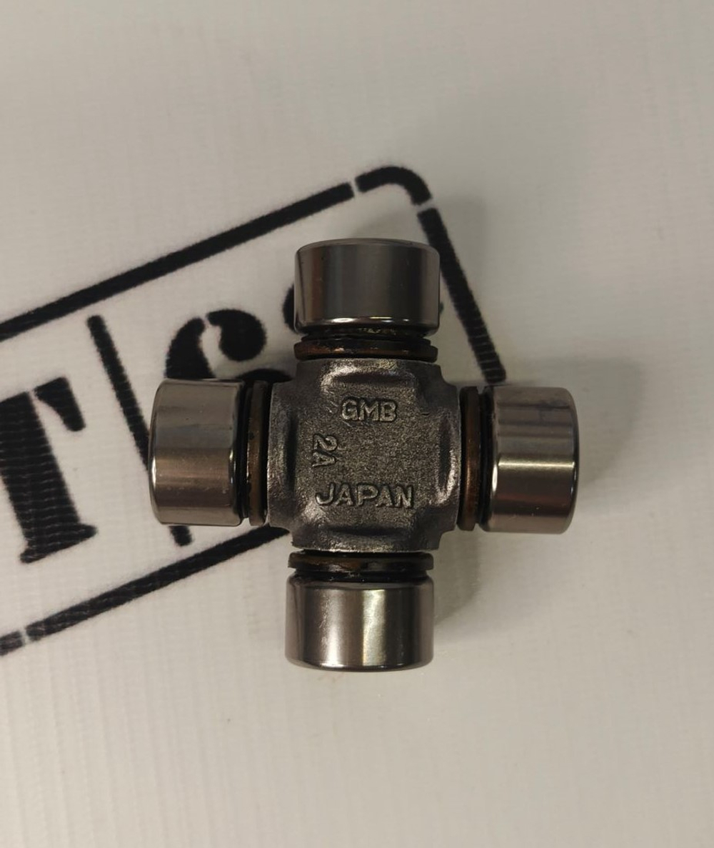 Крестовина карданного вала GUT24 GMB