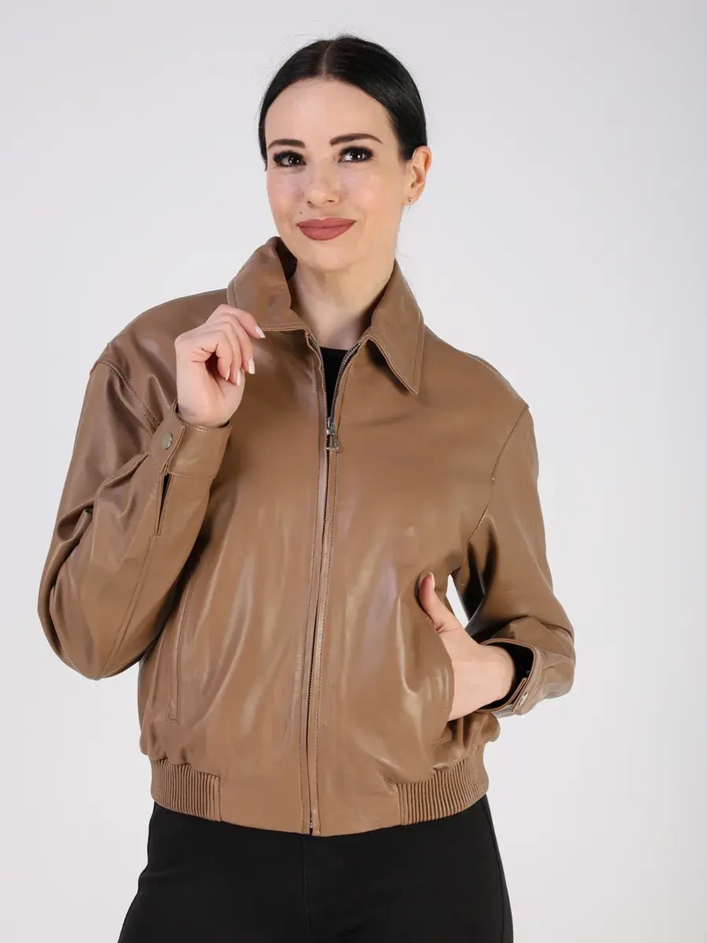 Кожаная куртка демисезонная