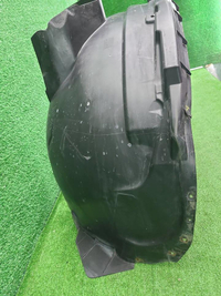 Подкрылок передний правый Volvo XC60 2 (2017-2021)