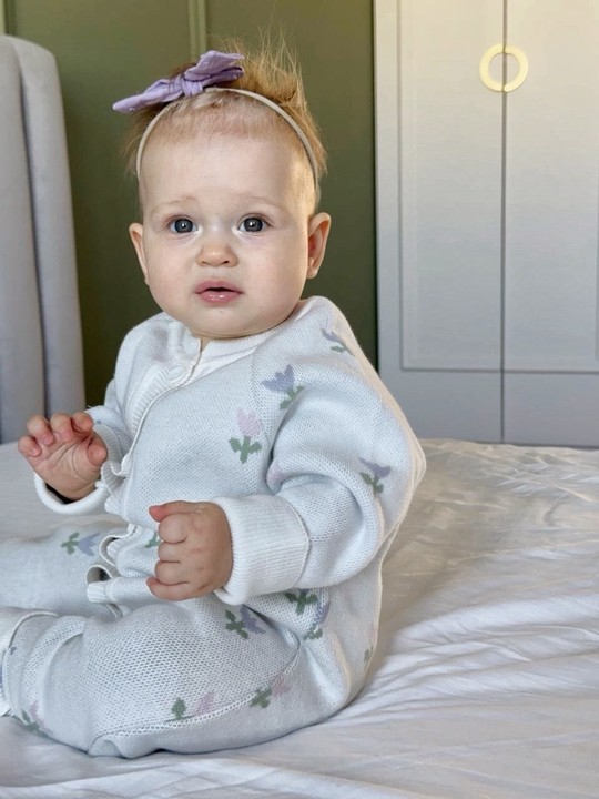 Комбинезон вязаный цветочки