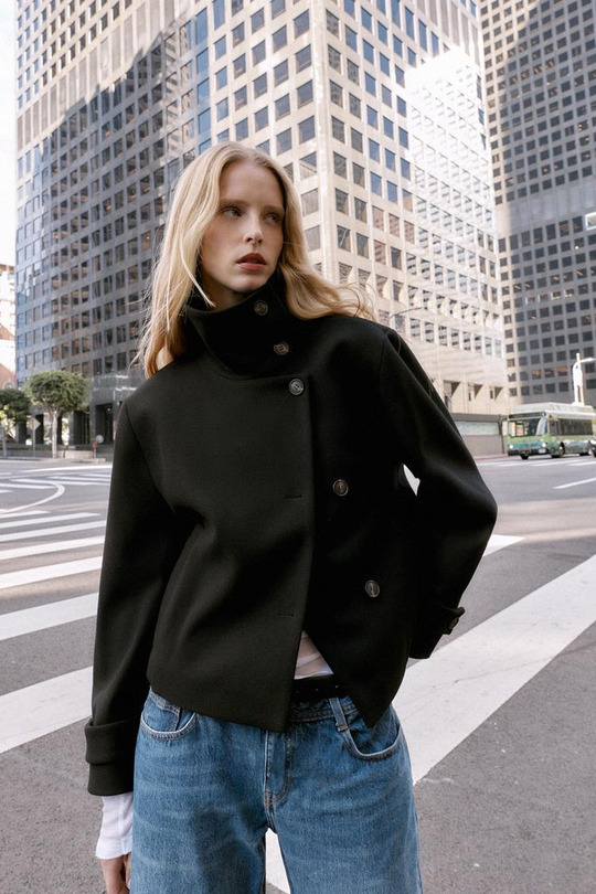 ZARA КОРОТКОЕ ПАЛЬТО С ВЫСОКИМ ВОРОТНИКОМ, ЧЕРНЫЙ