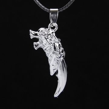 Кулон Клык Волк