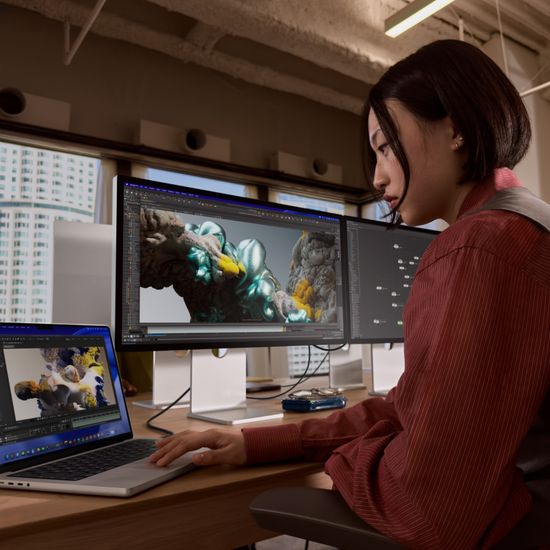 Apple MacBook Pro 14" (M5 Pro 15C CPU, 16C GPU, 2026) 24 ГБ, 2 ТБ SSD, серебристый