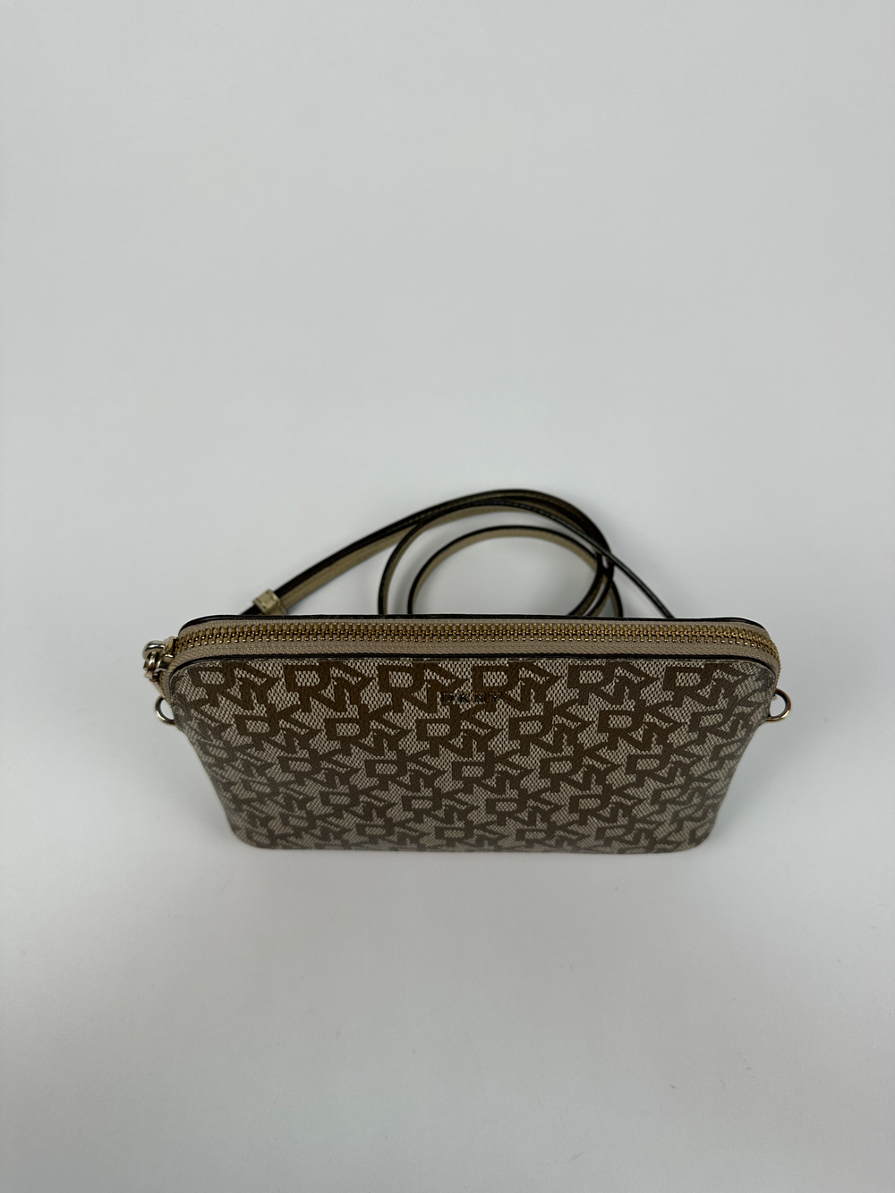 Сумка DKNY Bryant Dome Crossbody