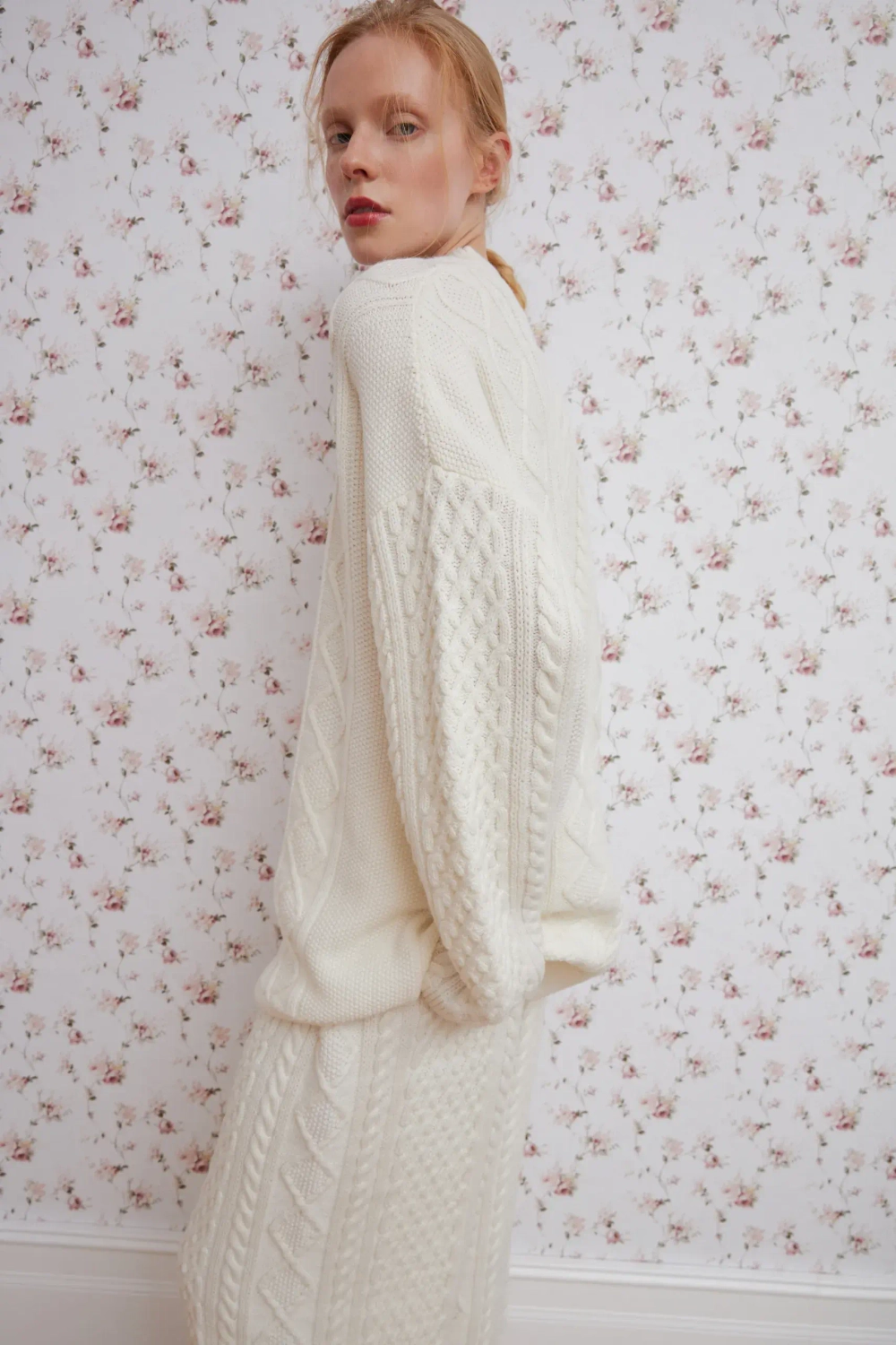 Костюм с брюками, молочный