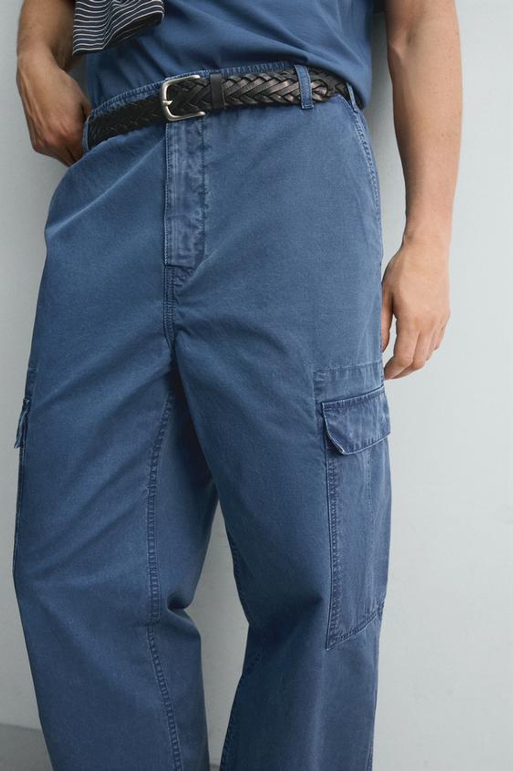 ZARA БРЮКИ КАРГО RELAXED FIT С ЭФФЕКТОМ ПОТЕРТОСТИ, СИНИЙ