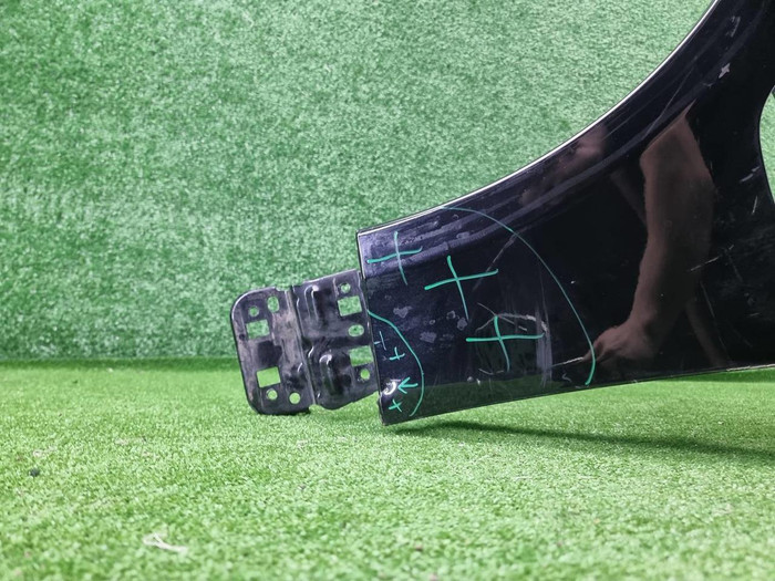 Крыло переднее левое Porsche Taycan (2019-н.в.)