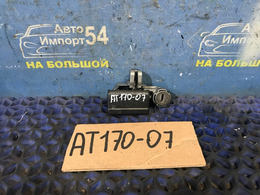 Бардачок пассажирский TOYOTA CORONA 1991