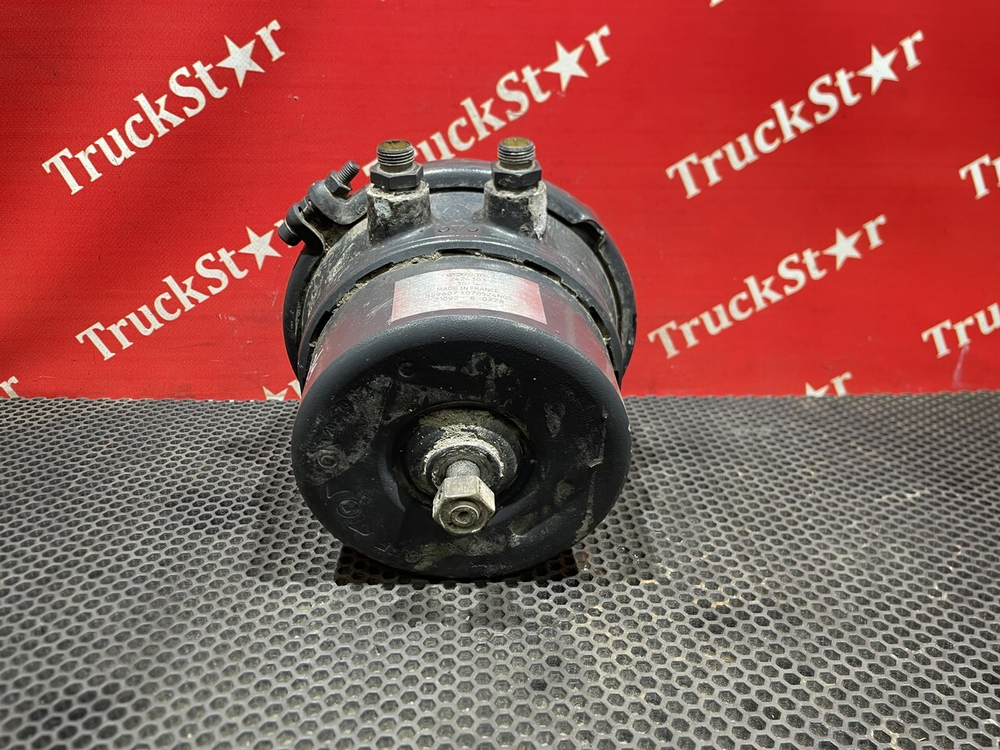 Энергоаккумулятор передний 2021г.