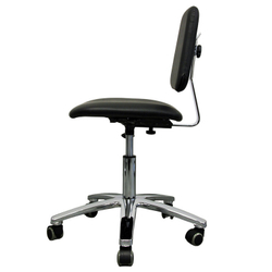 Стул мастера со спинкой ТРЕНД на прорезиненных колесиках2