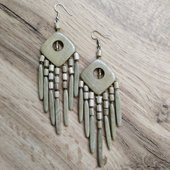 Серьги Огонек, дерево, цвет бежевый, 35x105 мм