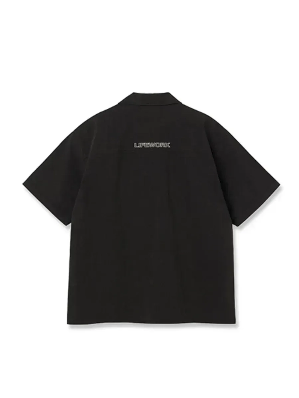 Рубашка с короткими рукавами и 2 карманами с логотипом